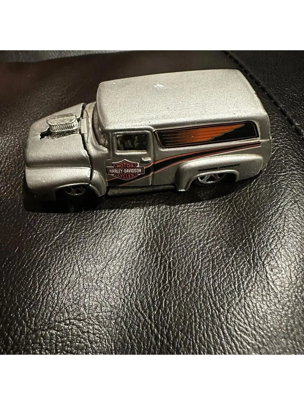 HARLEY DAVIDSON HOT WHEELS DIECAST '56 FORD HOT ROD  - 1999